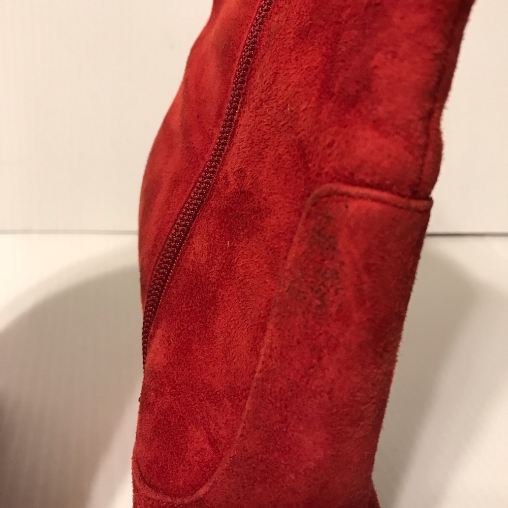 GUESS red suede ankle boots block heel zip up size 7 M - Picture 5 of 12